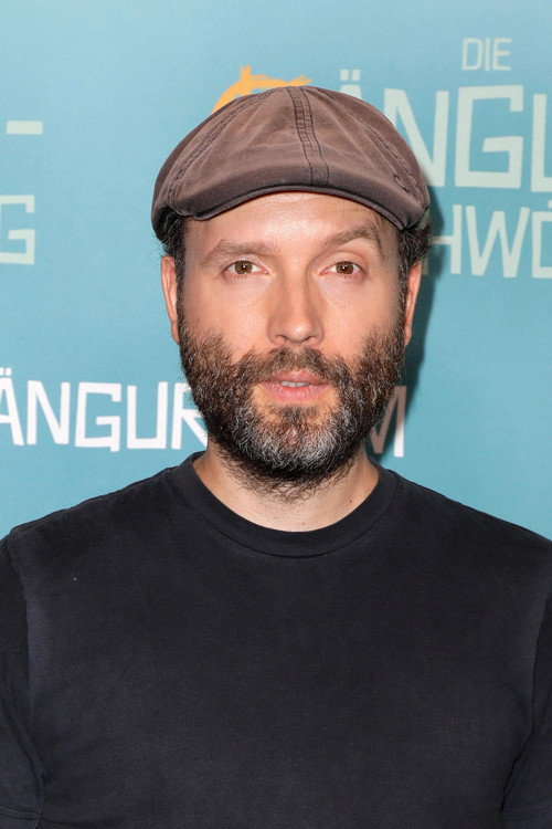 Marc-Uwe Kling portrait