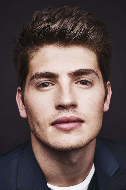 Gregg Sulkin portrait